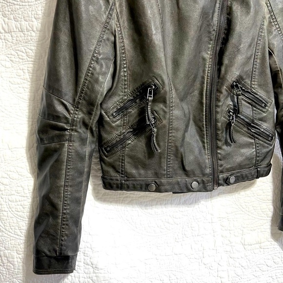 BLU PEPPER Moto Faux Leather Jacket Grey, Size Small - Picture 10 of 16